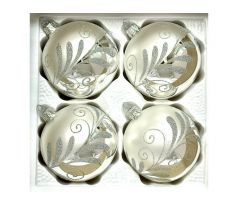 Strieborná elegancia – ozdoby Karolína 8 cm (4 ks)